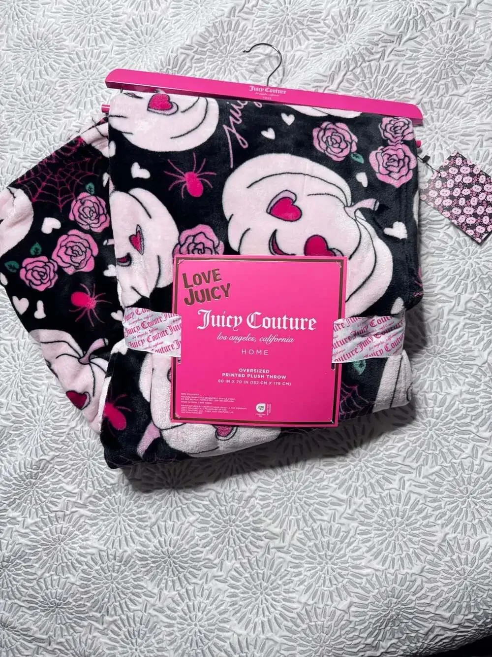 Juicy Couture Love Juicy Oversized Printed Plush Throw Blanket Pumpkin Halloween